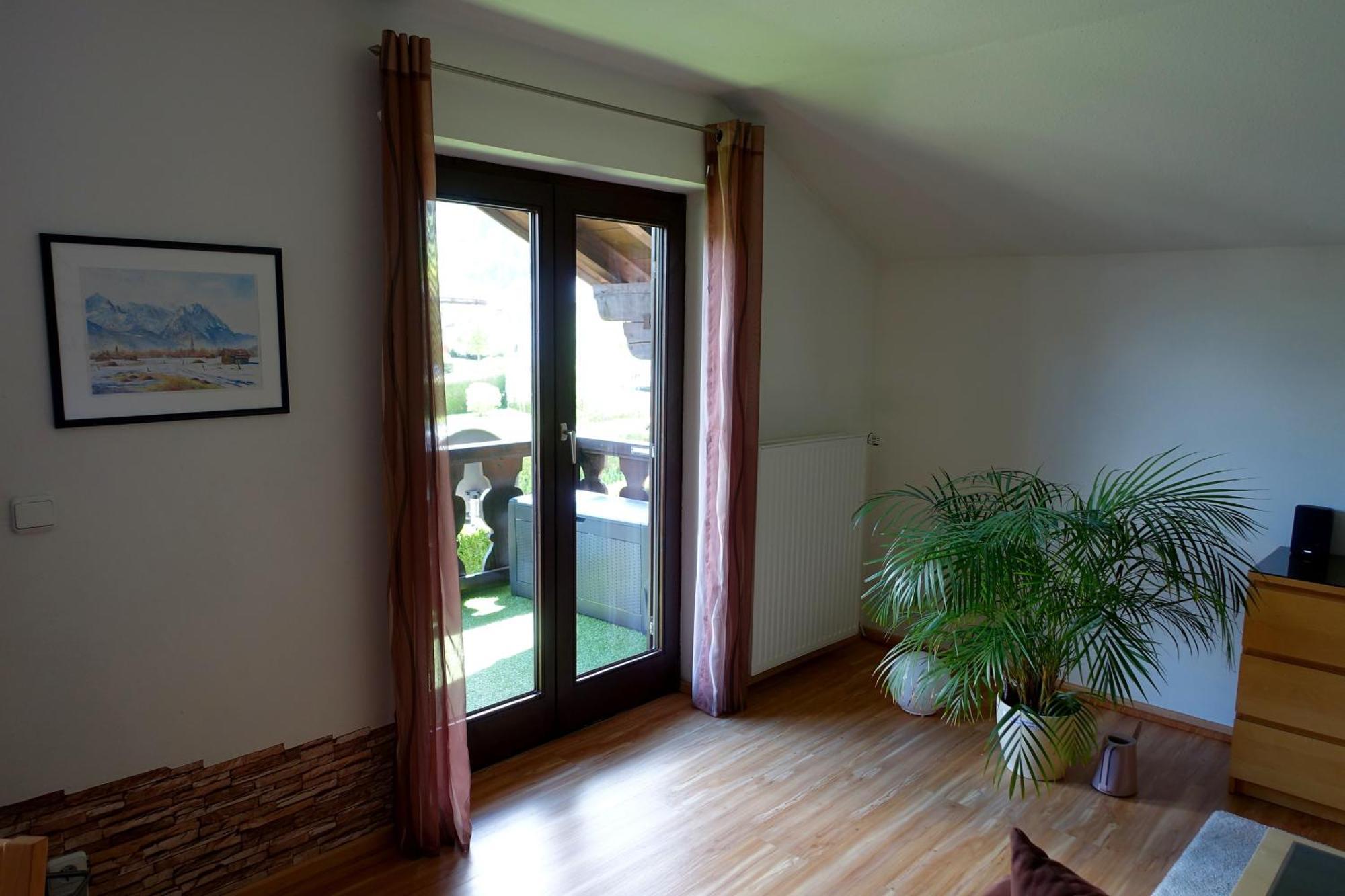 Ferienwohnung Ariane Garmisch-Partenkirchen Exterior photo